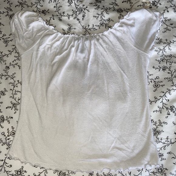 Off shoulder white top - Picture 2 of 2